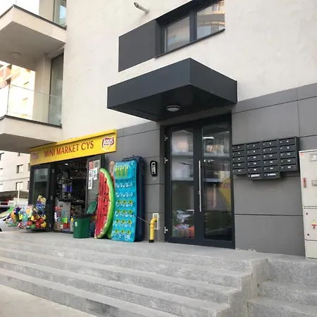 White Luna Apartman